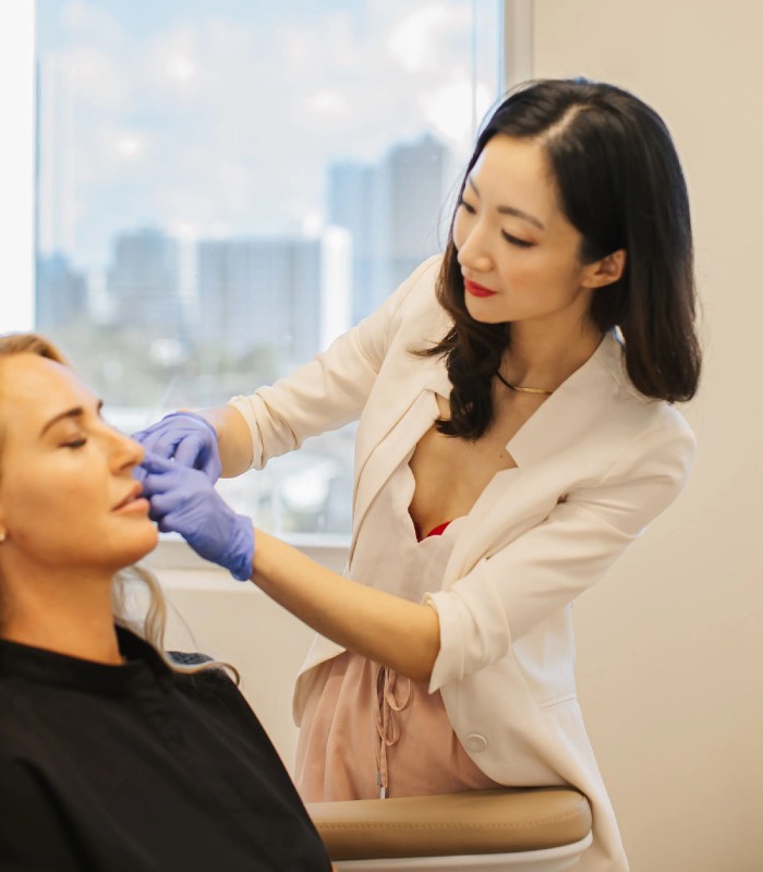 Licensed facial plastic surgeon, Dr. Susan Tan. consultation for Honolulu deep plane facelift or neck lift, Oahu. 