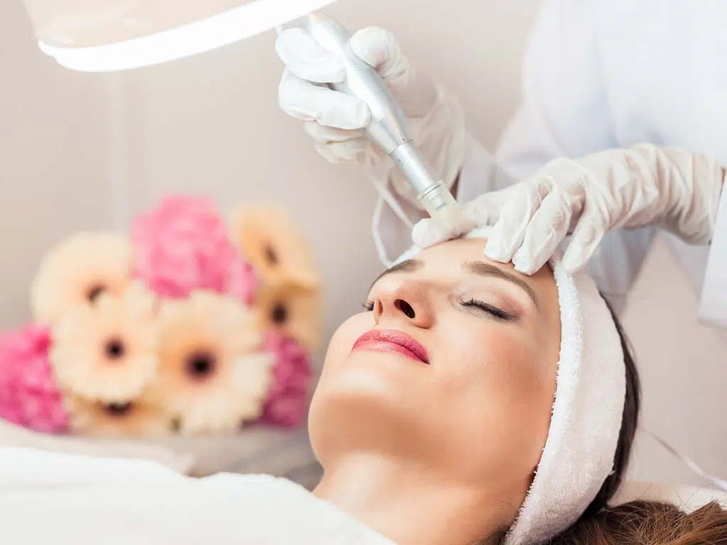 Hawaii facial rejuvenation procedures for treating sunspots, wrinkles, and more. 